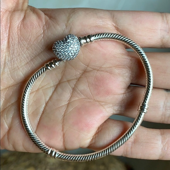 Pandora moments sparkling heart clasp bracelet